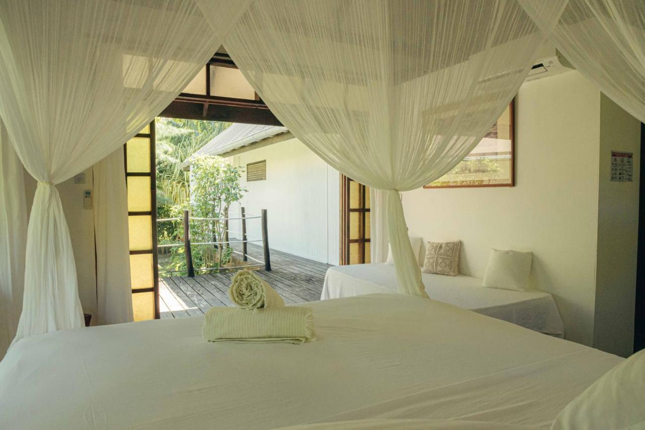 Le Coconut Lodge Avatoru Exterior foto