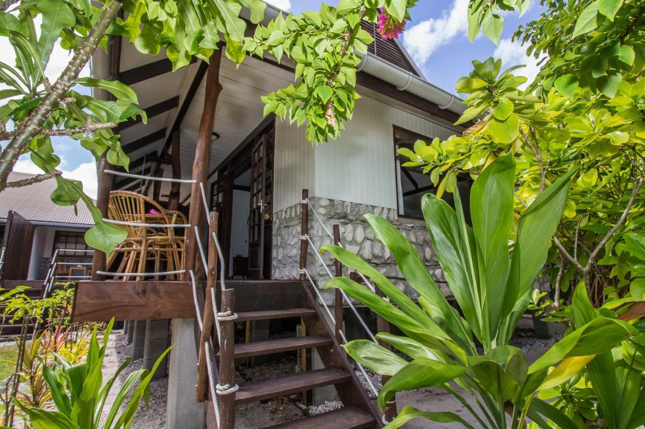 Le Coconut Lodge Avatoru Exterior foto
